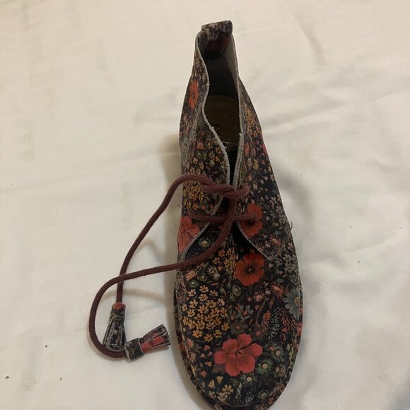 Hush Puppies Floral Cyra Catelyn Tassel Suede Ankle Boot Size 7M - Picture 2 of 5